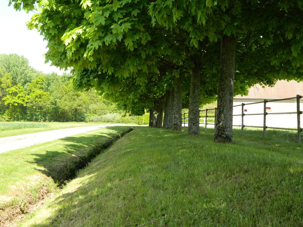 Bed and Breakfast Le Bout Du Monde Villedieu-sur-Indre Экстерьер фото